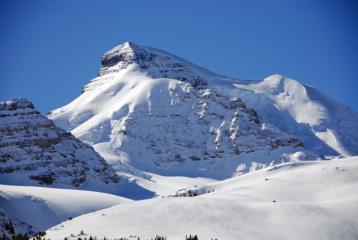 06 Mount Athabasca From Just Before Columbia Icefields On Icefields Parkway